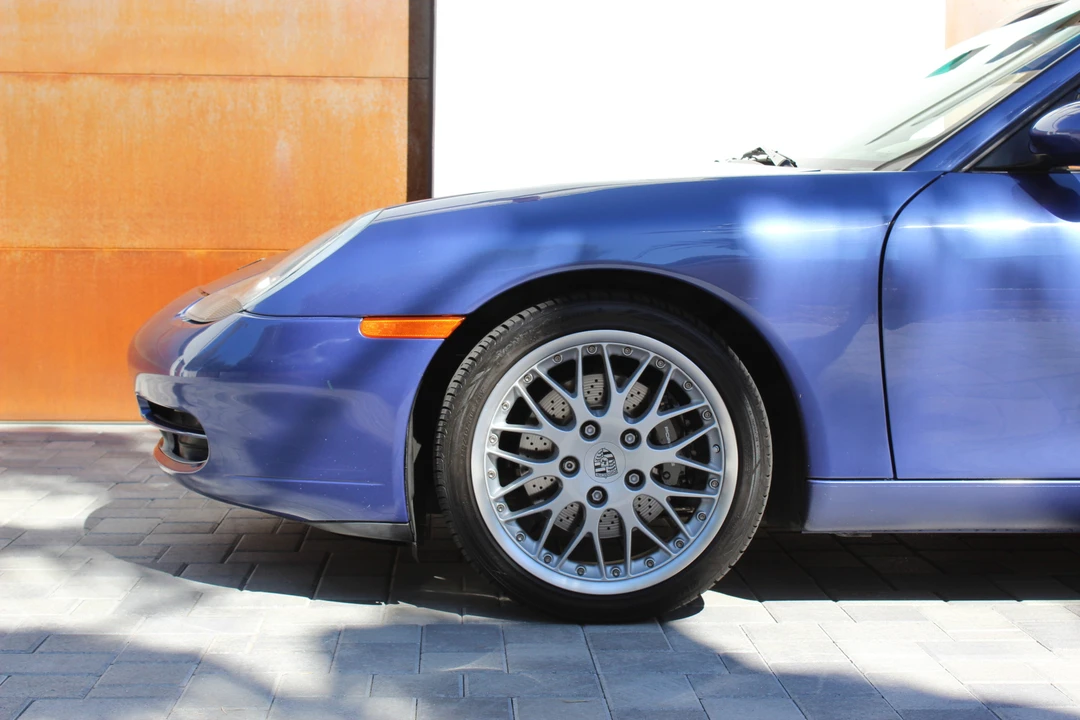 1999 Porsche 996 Carrera - Image 26 of 31