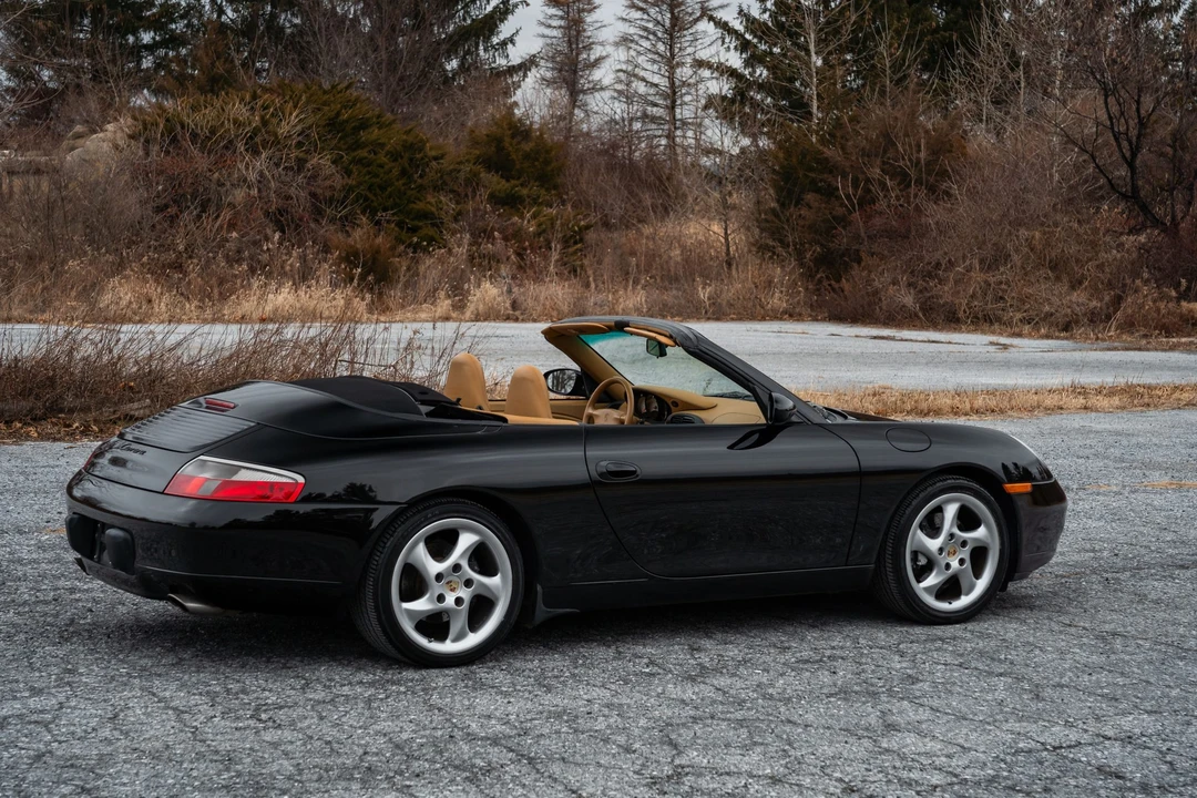 1999 Porsche 996 Carrera - Image 24 of 31