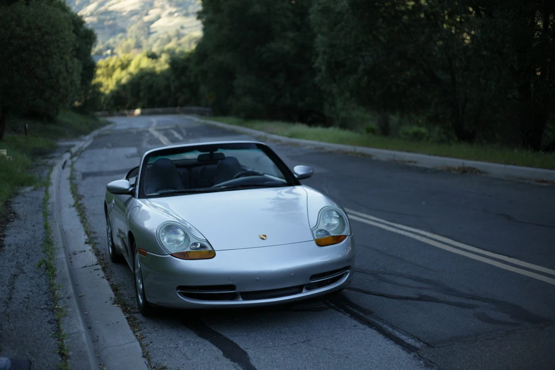 1999 Porsche 996 Carrera - Image 27 of 31