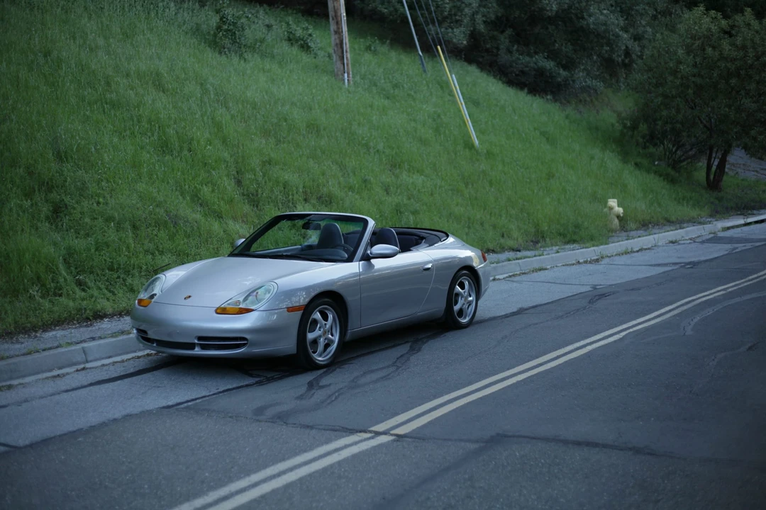 1999 Porsche 996 Carrera - Image 8 of 31