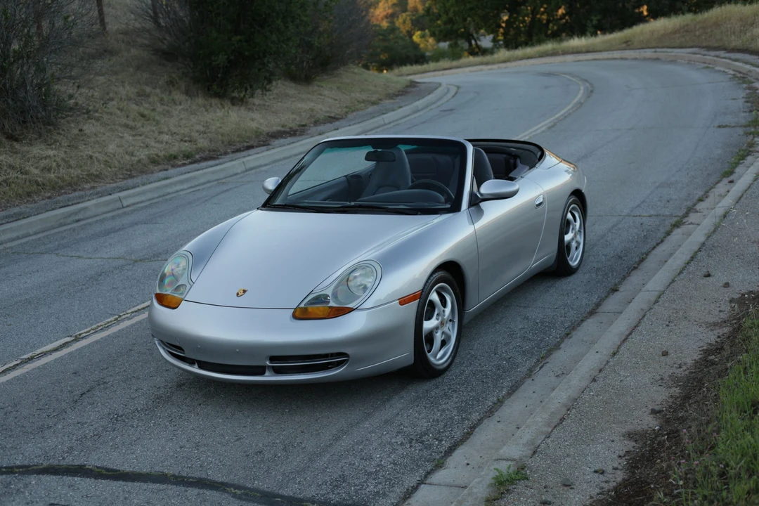 1999 Porsche 996 Carrera - Image 14 of 31