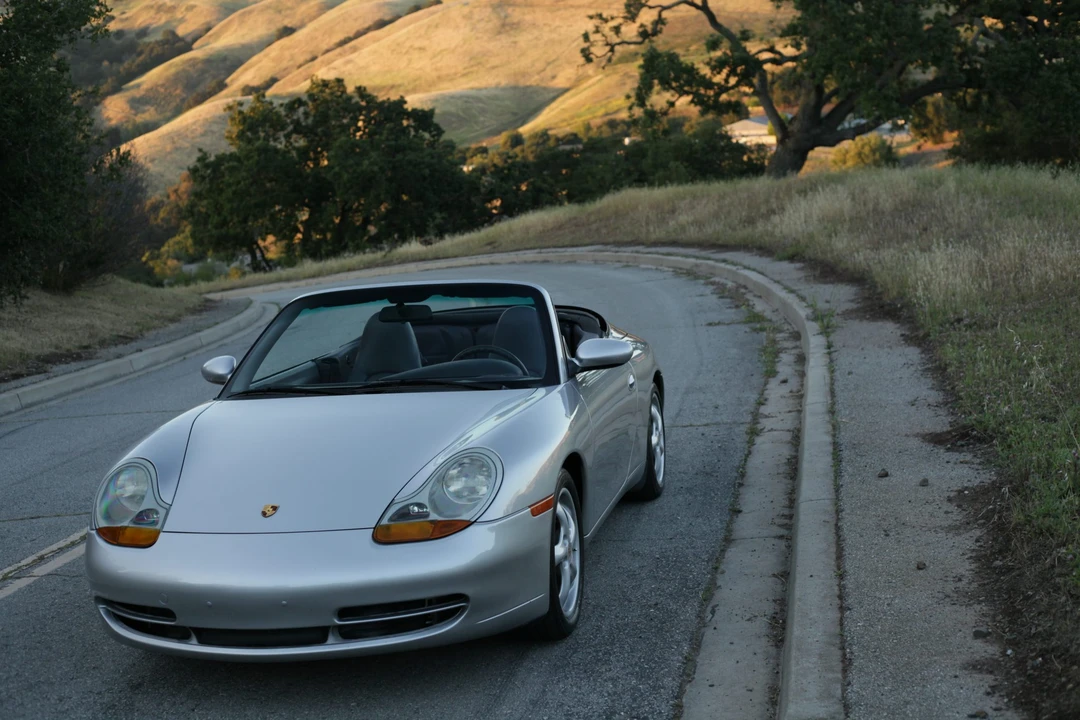 1999 Porsche 996 Carrera - Image 22 of 31