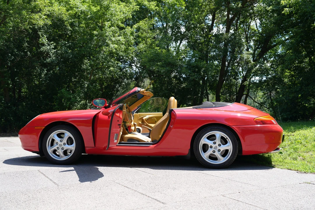 1999 Porsche 996 Carrera - Image 19 of 31