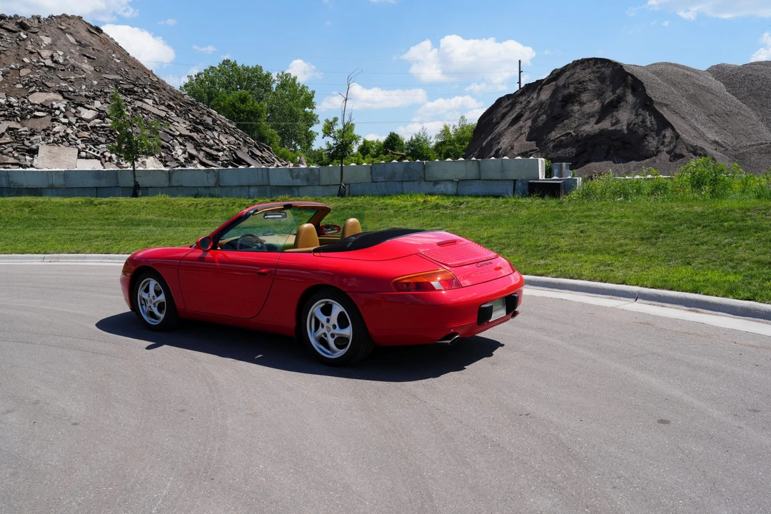 1999 Porsche 996 Carrera - Image 24 of 31