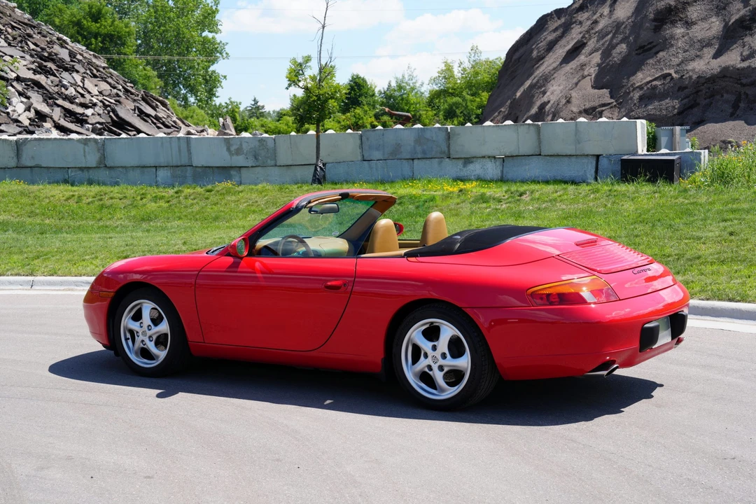 1999 Porsche 996 Carrera - Image 25 of 31