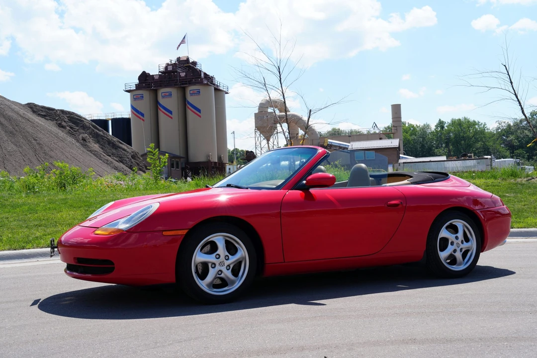 1999 Porsche 996 Carrera - Image 13 of 31