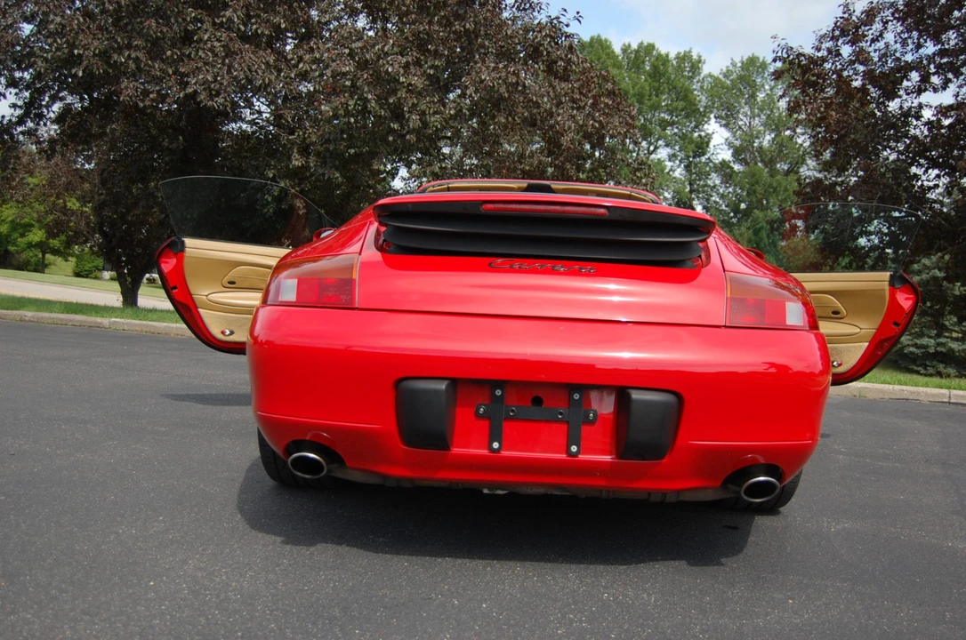 1999 Porsche 996 Carrera - Image 30 of 31