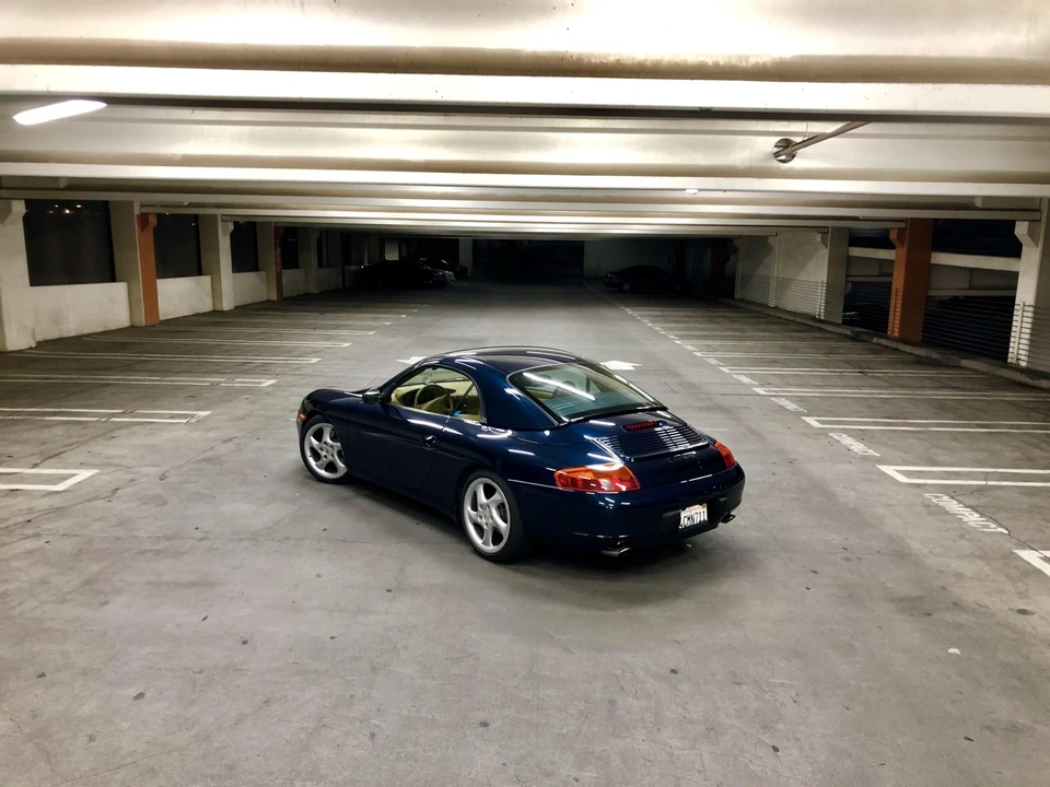 1999 Porsche 996 Carrera - Image 30 of 31