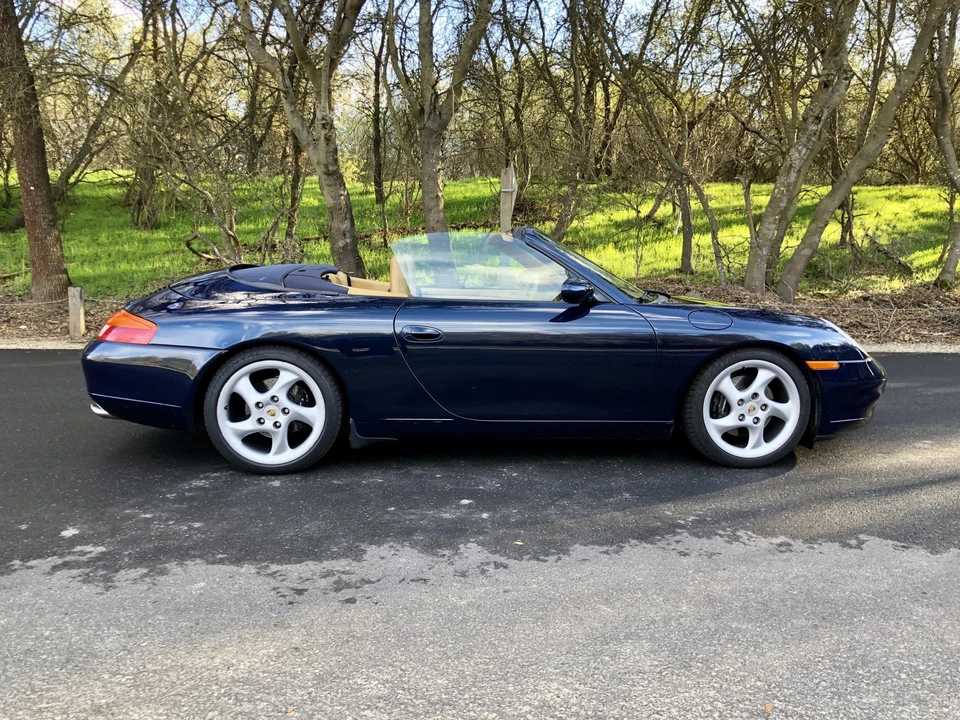 1999 Porsche 996 Carrera - Image 10 of 31