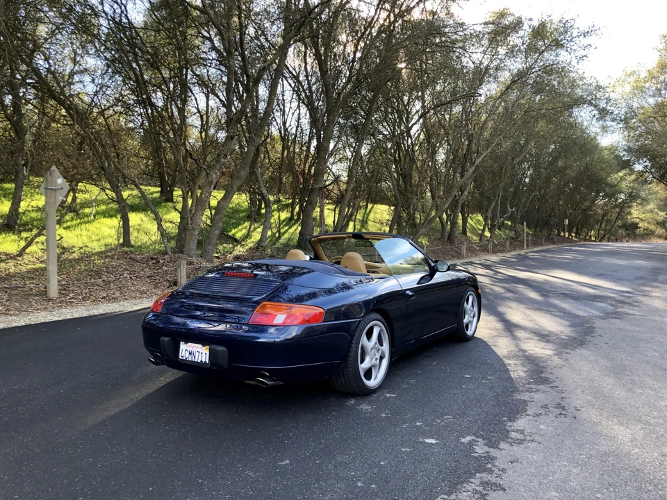 1999 Porsche 996 Carrera - Image 9 of 31