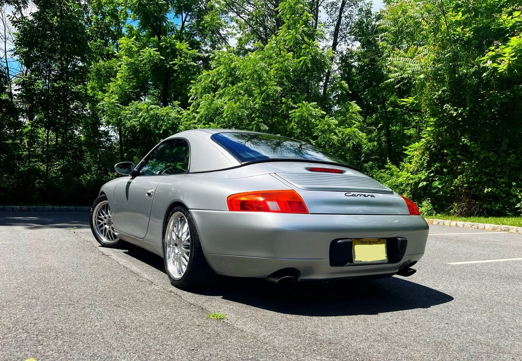1999 Porsche 996 Carrera - Image 19 of 31
