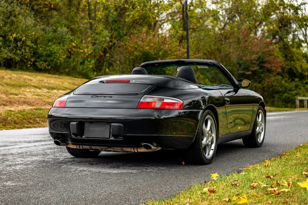 1999 Porsche 996 Carrera - Image 22 of 31