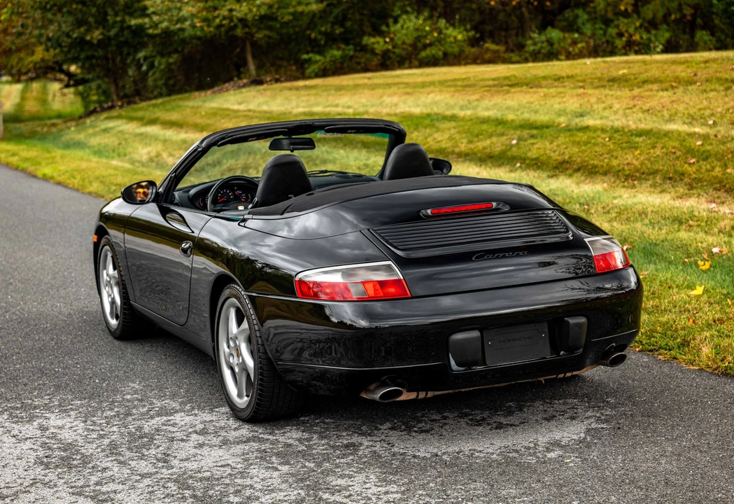 1999 Porsche 996 Carrera - Image 19 of 31