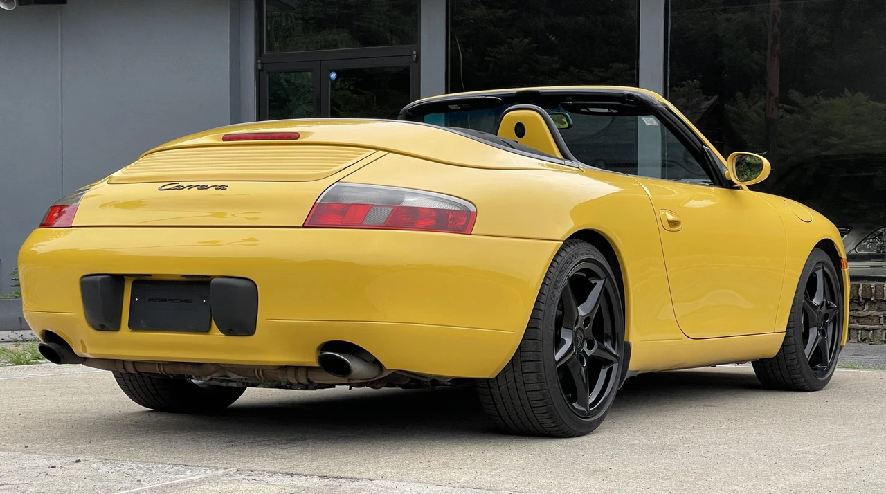 1999 Porsche 996 Carrera - Image 27 of 31