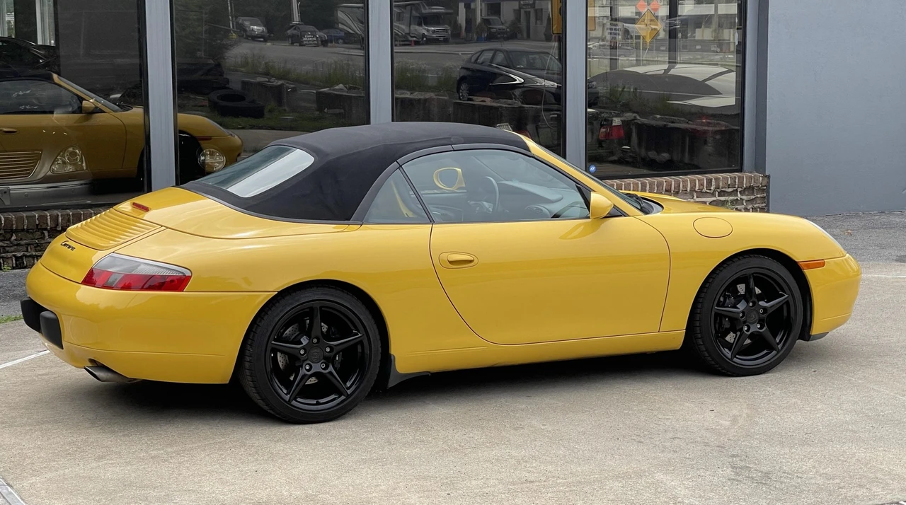 1999 Porsche 996 Carrera - Image 24 of 31