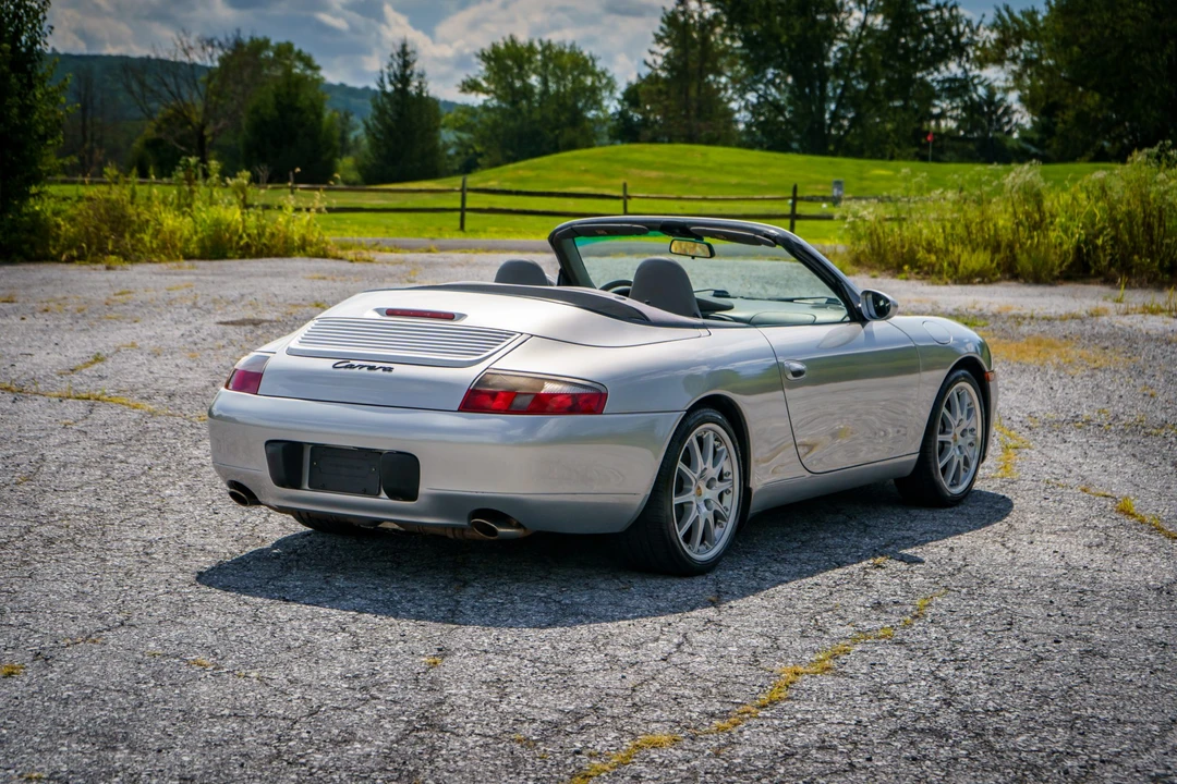 1999 Porsche 996 Carrera - Image 14 of 31