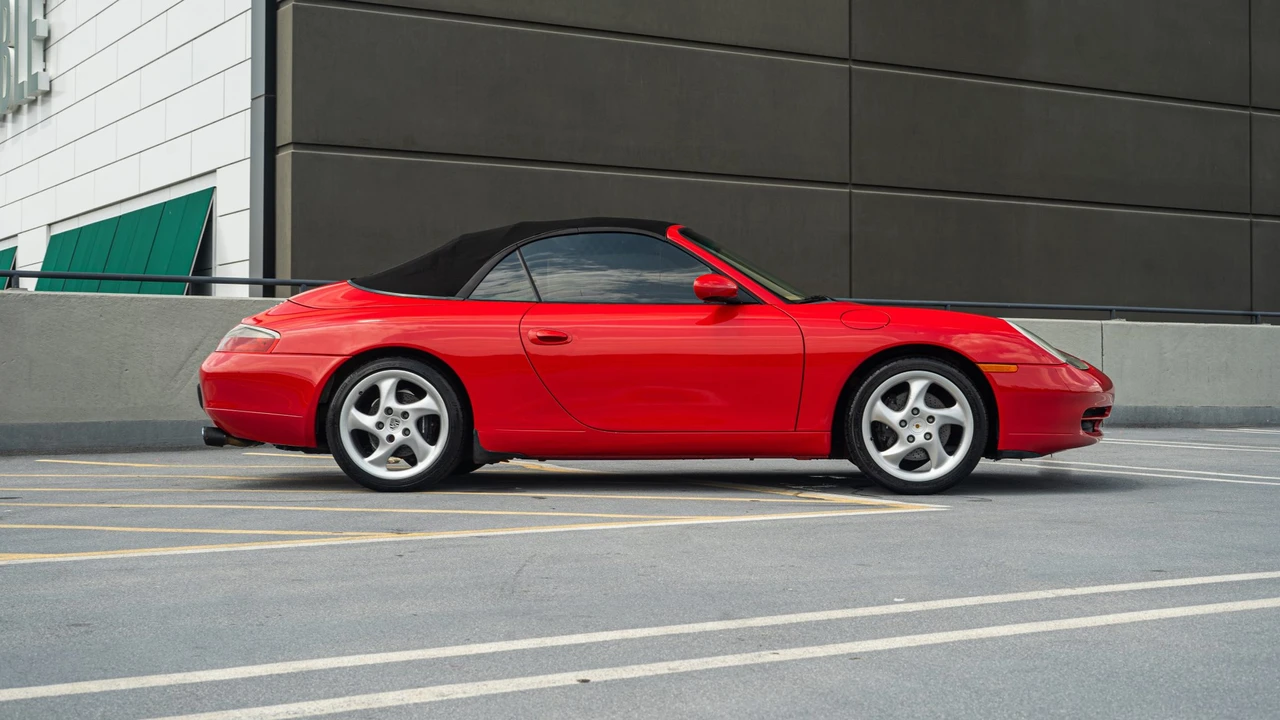 1999 Porsche 996 Carrera - Image 6 of 31