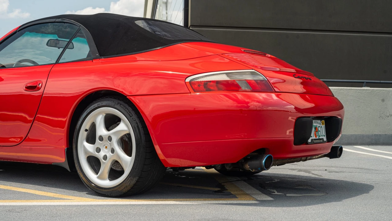 1999 Porsche 996 Carrera - Image 23 of 31