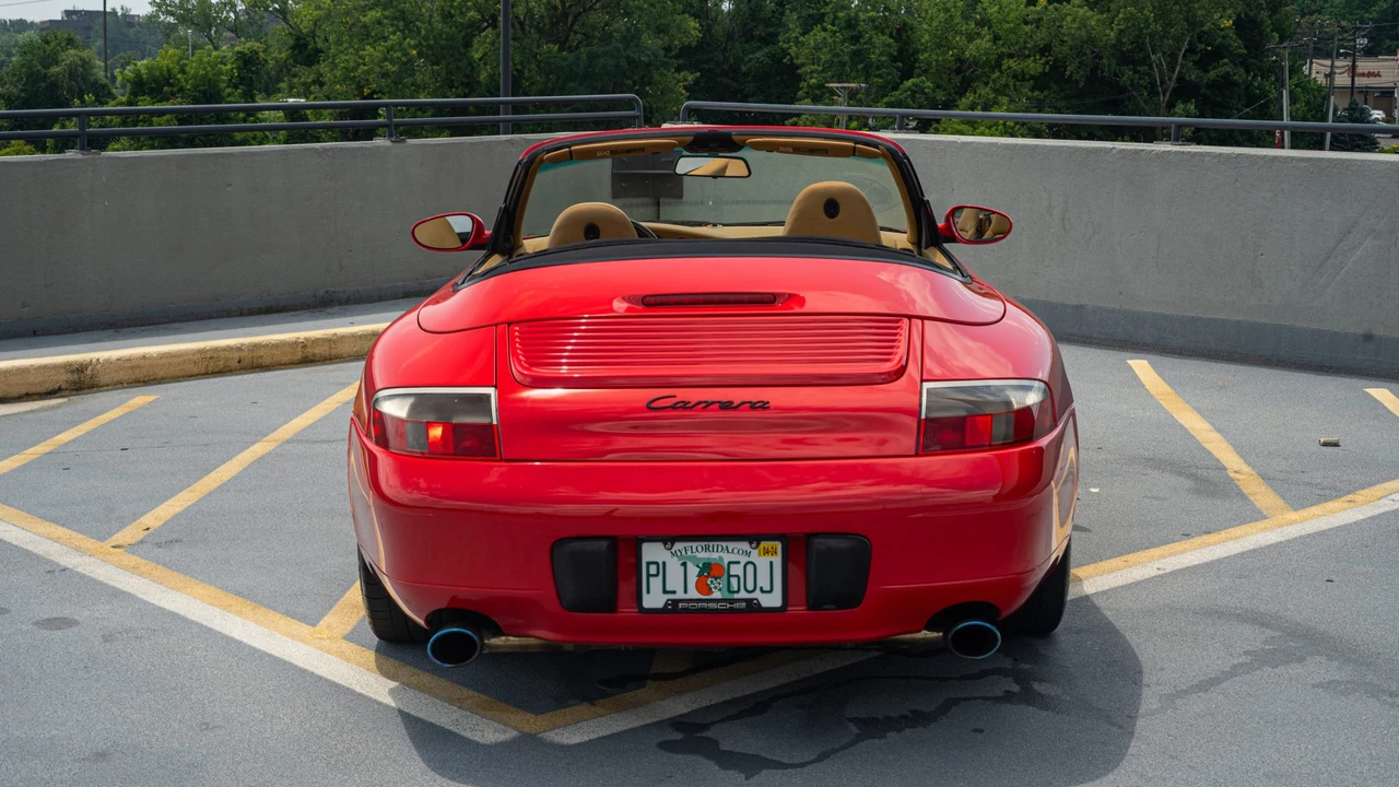 1999 Porsche 996 Carrera - Image 13 of 31