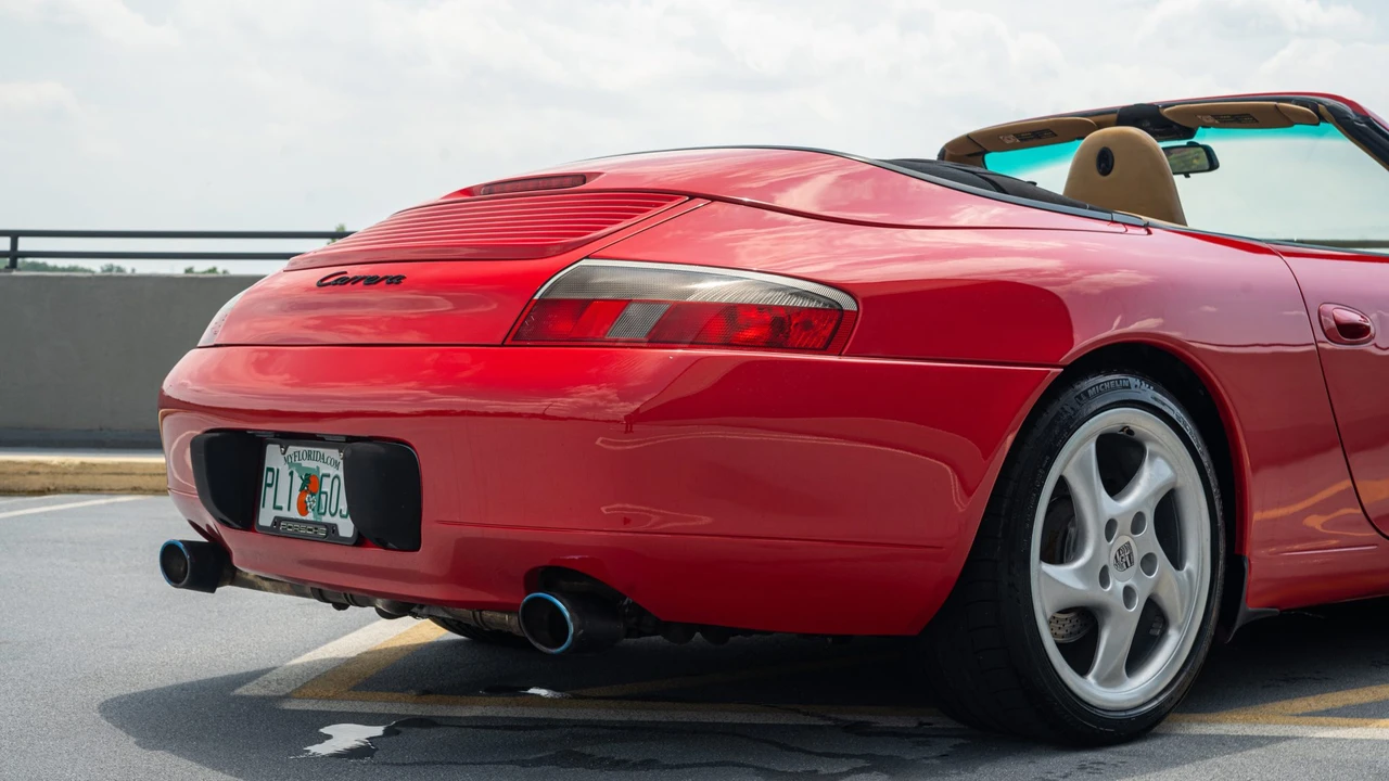 1999 Porsche 996 Carrera - Image 29 of 31