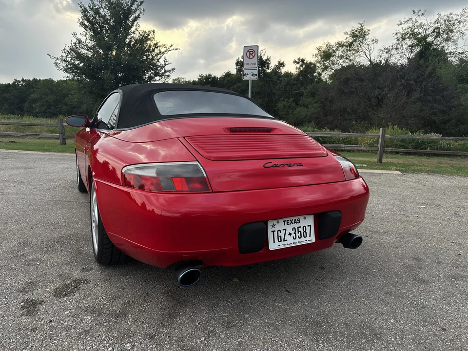 1999 Porsche 996 Carrera - Image 28 of 31