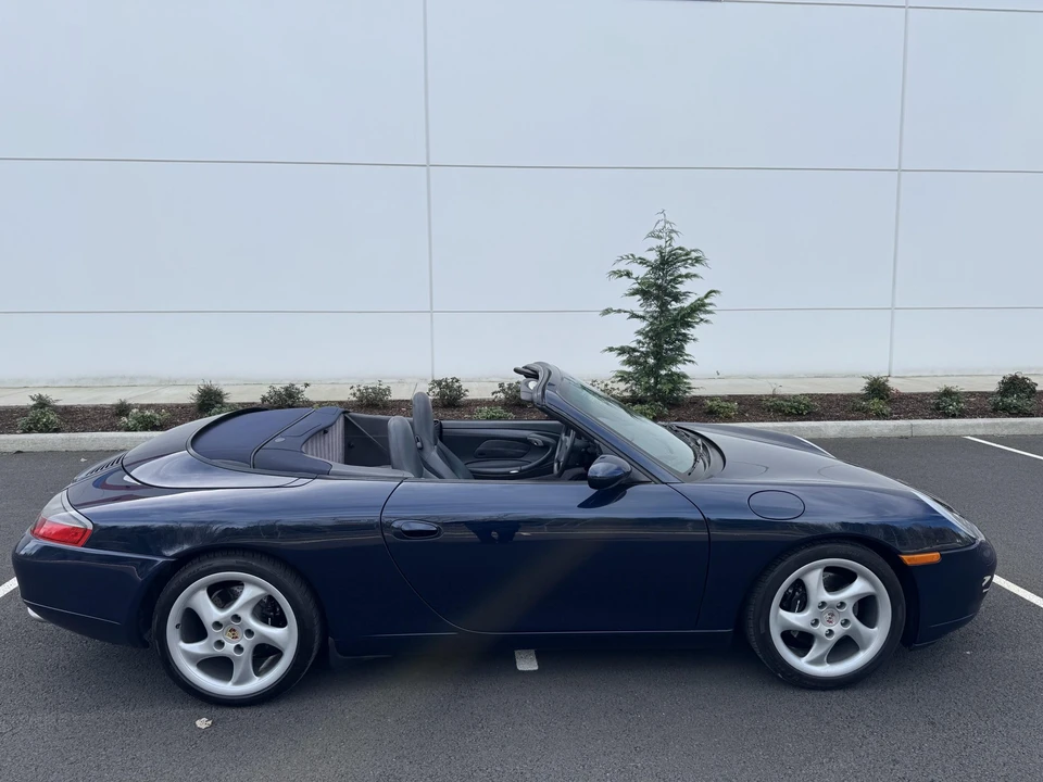 1999 Porsche 996 Carrera - Image 24 of 31