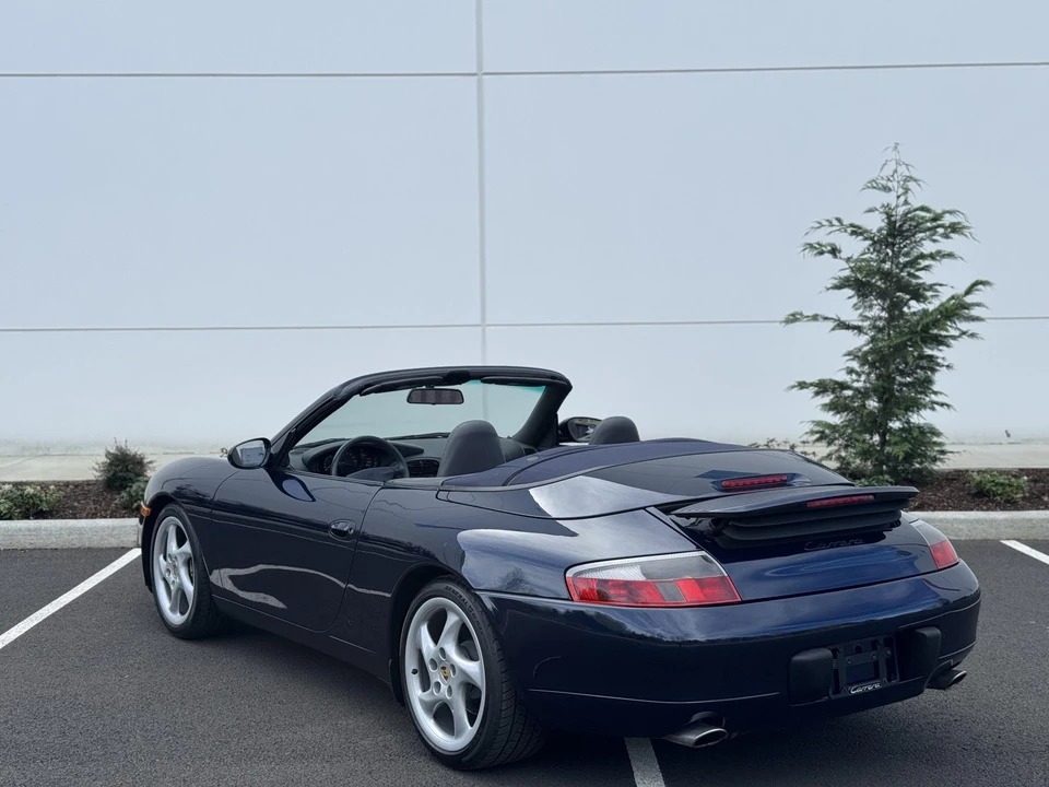 1999 Porsche 996 Carrera - Image 10 of 31