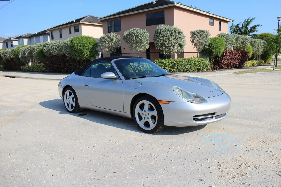 1999 Porsche 996 Carrera - Image 29 of 31