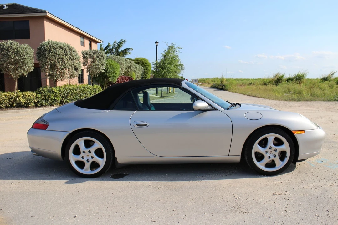 1999 Porsche 996 Carrera - Image 30 of 31