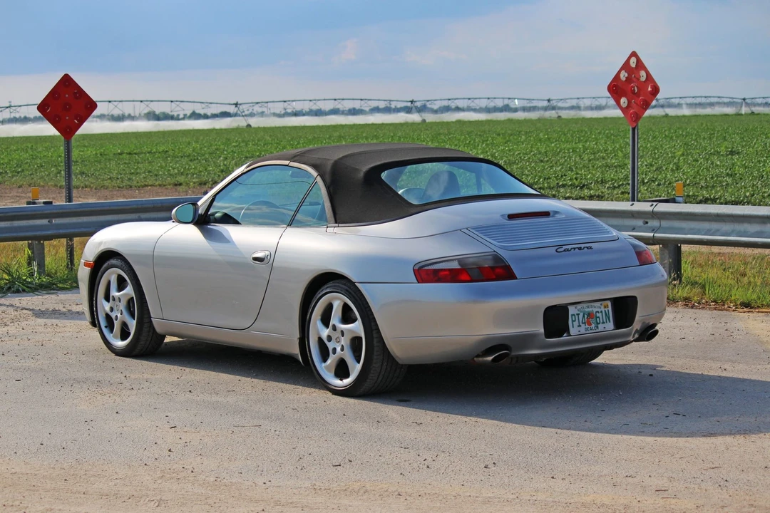 1999 Porsche 996 Carrera - Image 27 of 31