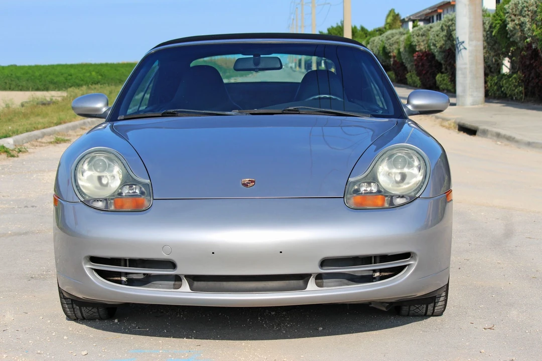1999 Porsche 996 Carrera - Image 26 of 31