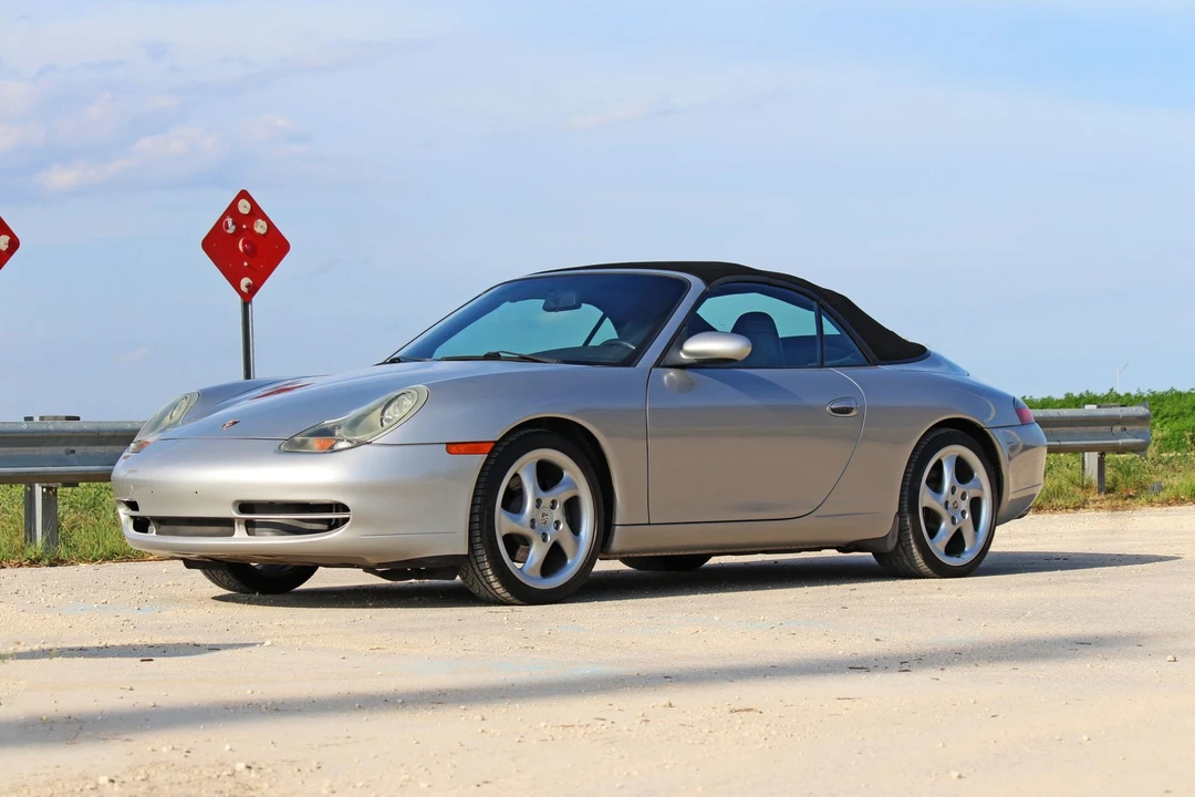 1999 Porsche 996 Carrera - Image 25 of 31
