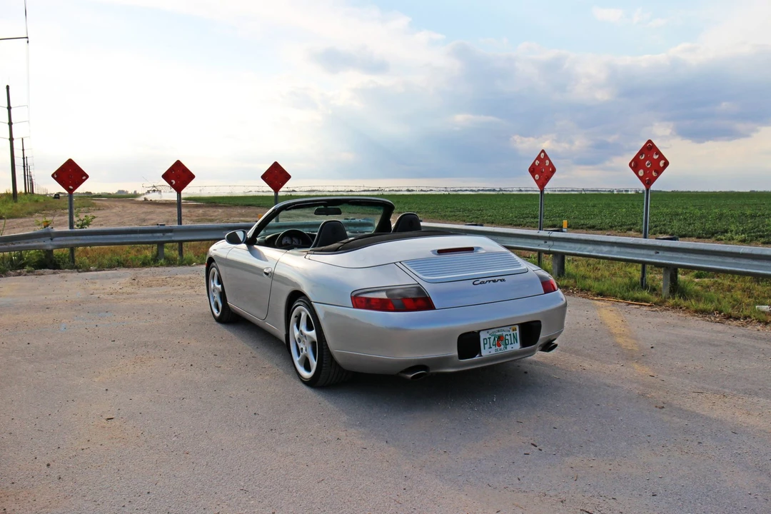 1999 Porsche 996 Carrera - Image 17 of 31