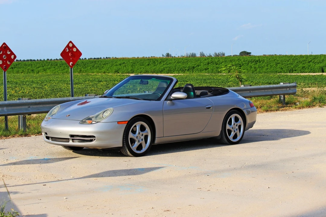 1999 Porsche 996 Carrera - Image 12 of 31