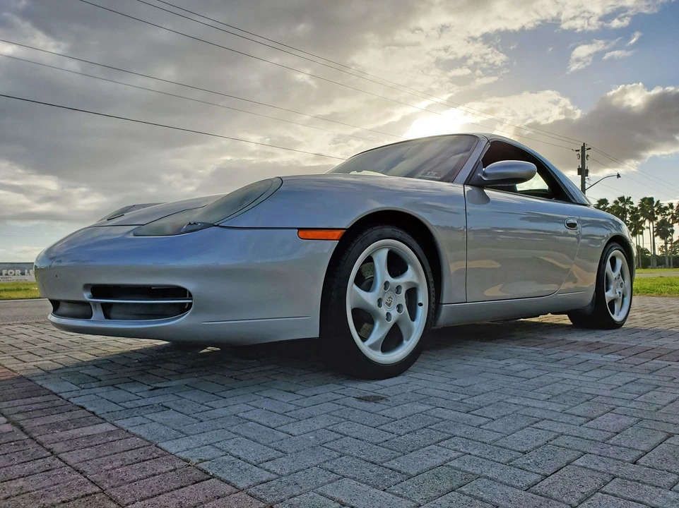 1999 Porsche 996 Carrera - Image 9 of 31
