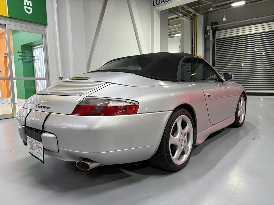 1999 Porsche 996 Carrera - Image 10 of 31