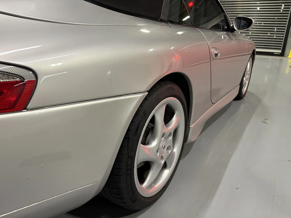 1999 Porsche 996 Carrera - Image 25 of 31