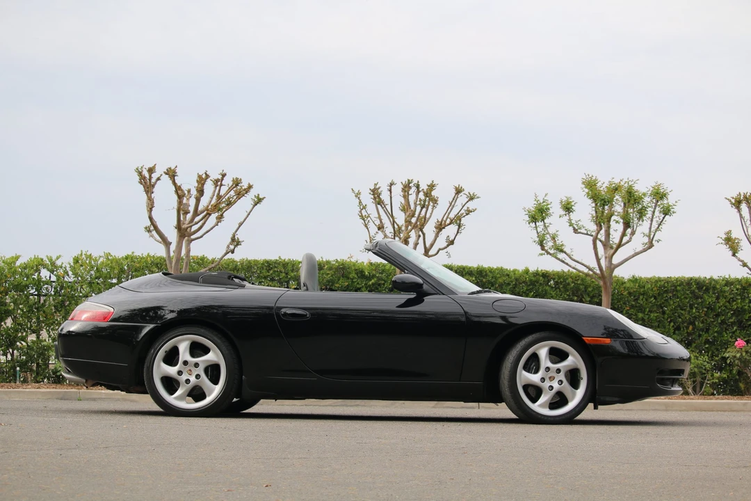 1999 Porsche 996 Carrera - Image 9 of 31