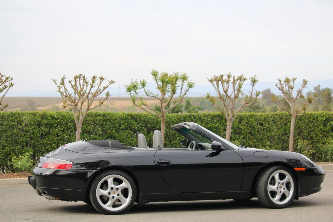 1999 Porsche 996 Carrera - Image 11 of 31