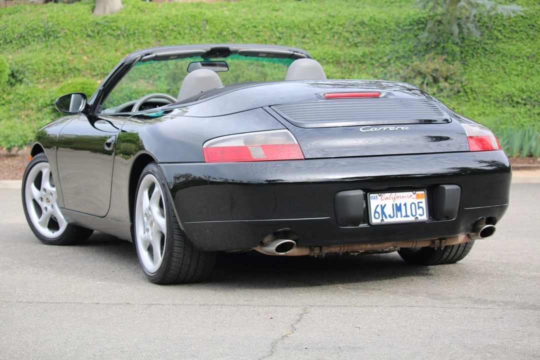 1999 Porsche 996 Carrera - Image 17 of 31