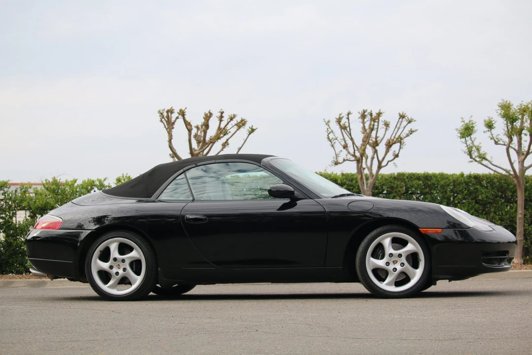 1999 Porsche 996 Carrera - Image 26 of 31