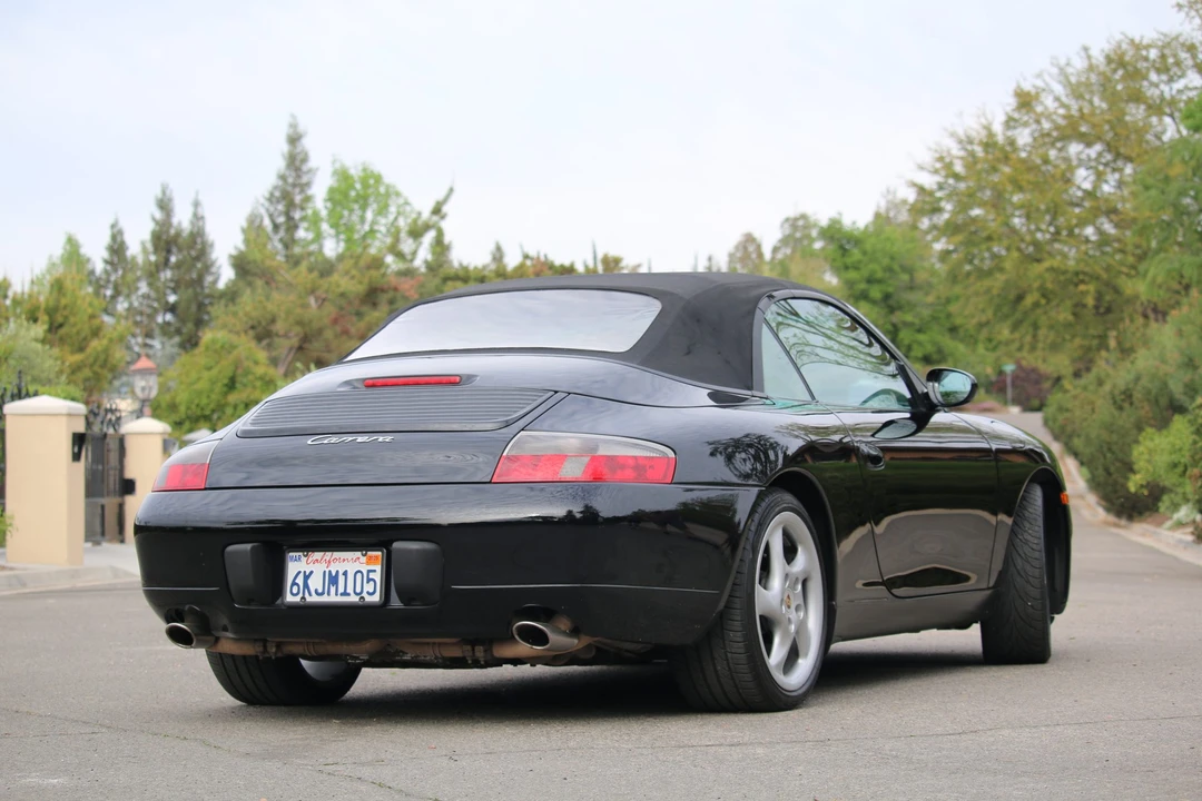 1999 Porsche 996 Carrera - Image 28 of 31