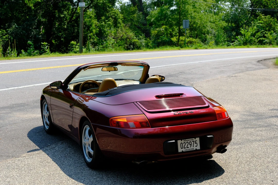 1999 Porsche 996 Carrera - Image 8 of 31