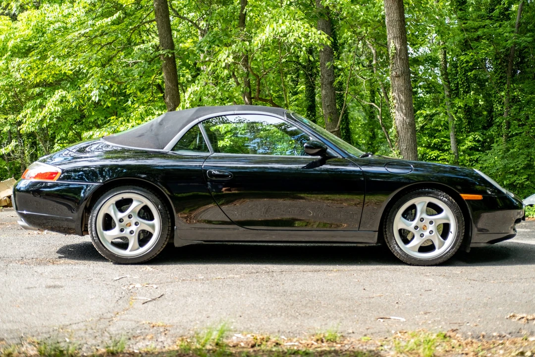 1999 Porsche 996 Carrera - Image 9 of 31