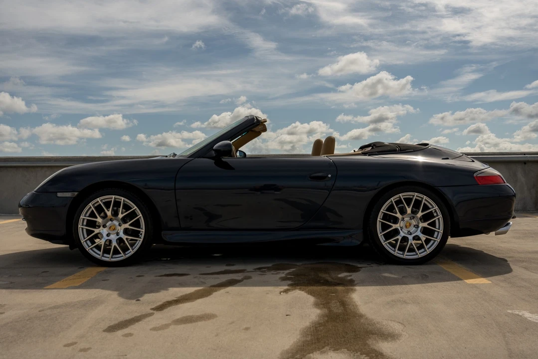 1999 Porsche 996 Carrera - Image 15 of 31
