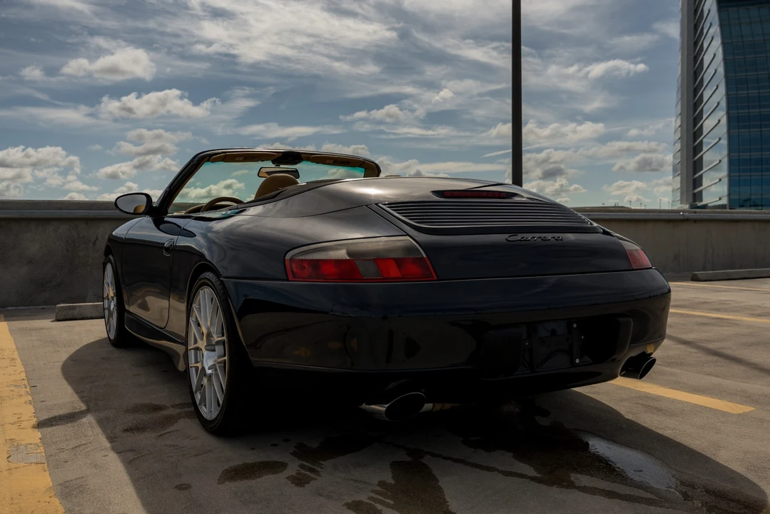 1999 Porsche 996 Carrera - Image 13 of 31