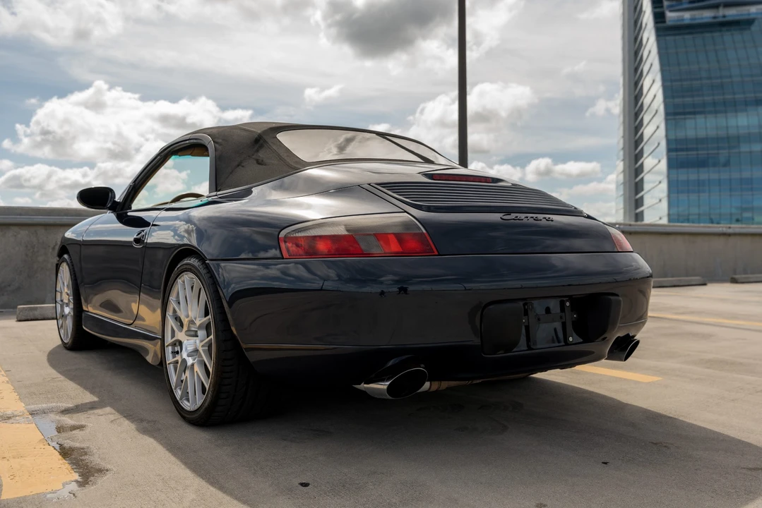 1999 Porsche 996 Carrera - Image 29 of 31