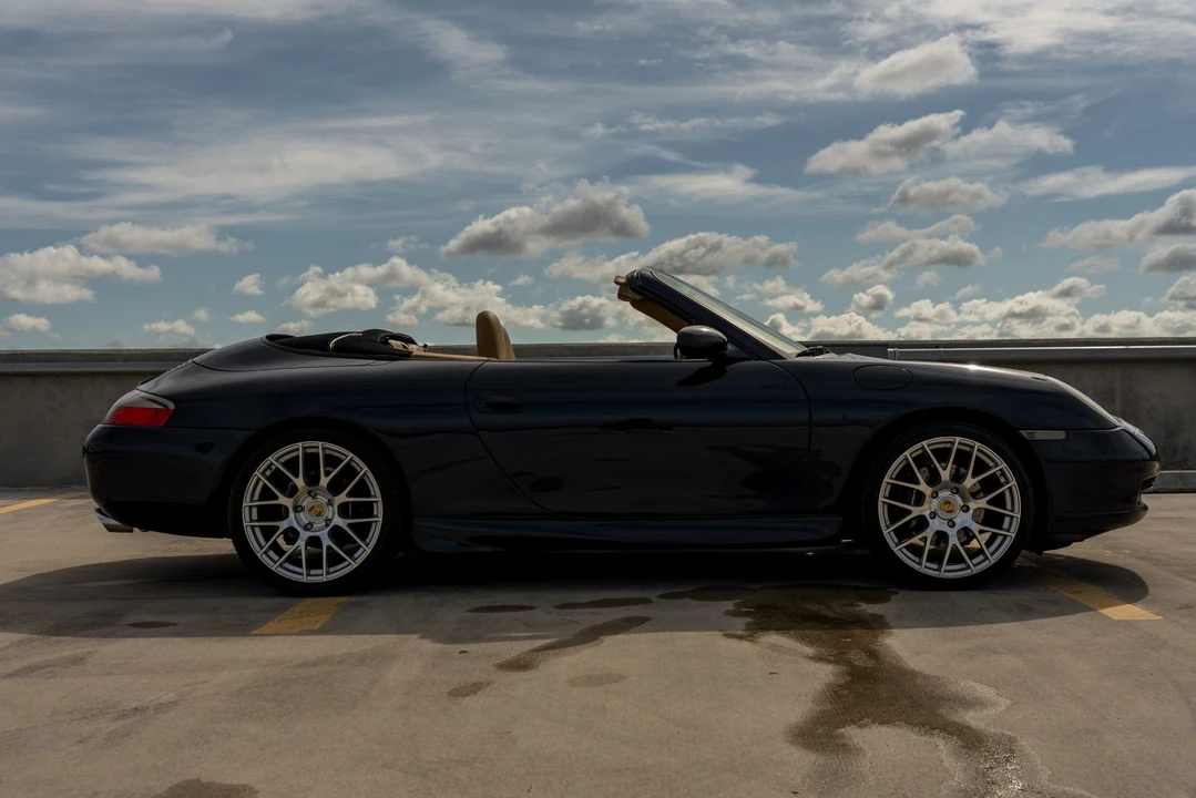 1999 Porsche 996 Carrera - Image 9 of 31