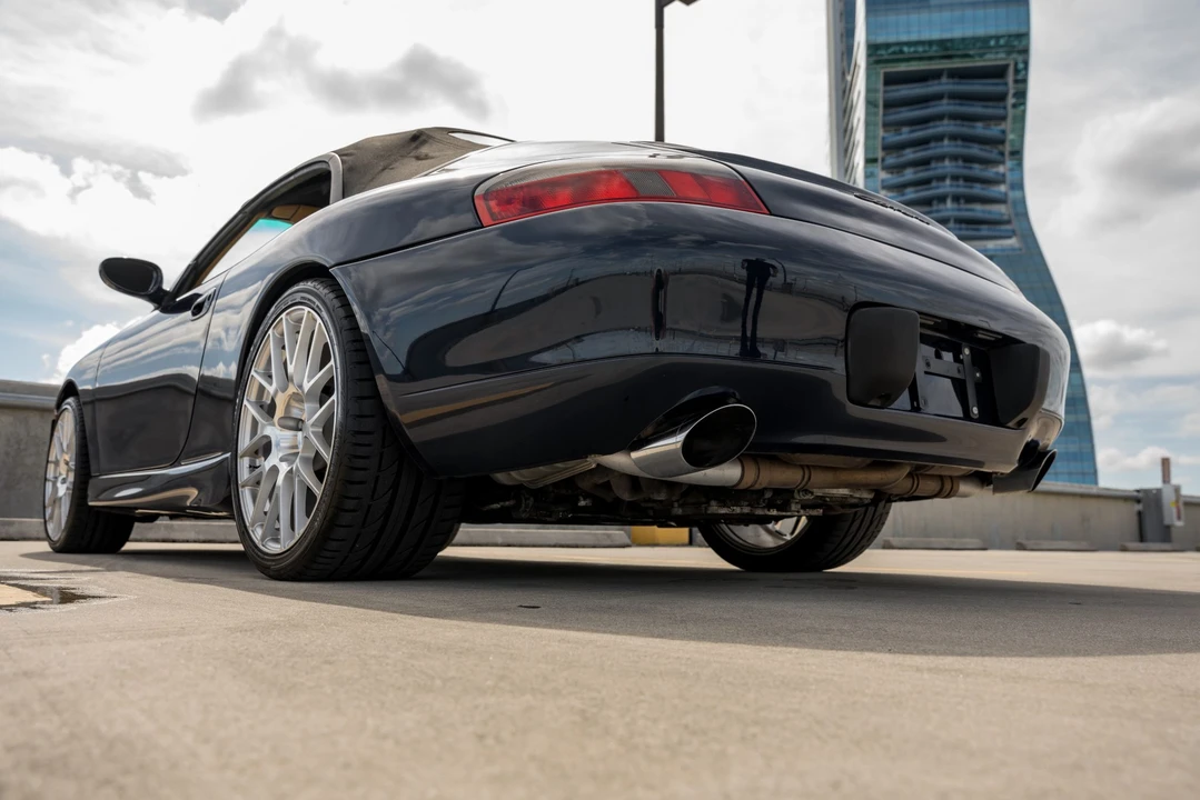 1999 Porsche 996 Carrera - Image 30 of 31