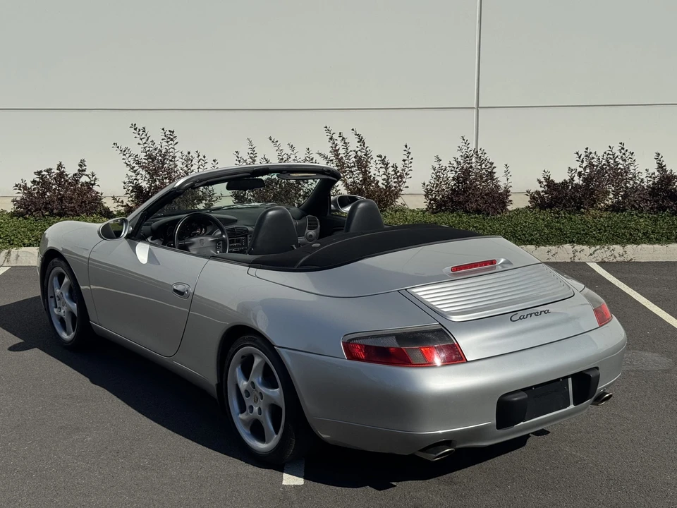 1999 Porsche 996 Carrera - Image 24 of 31